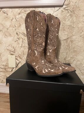 Laredo Brown Embroidered Western Boots.
